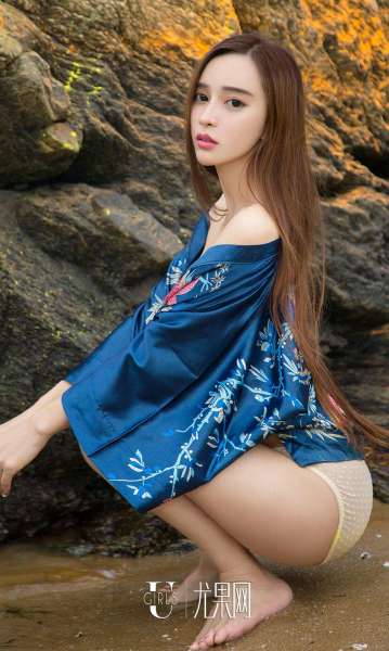 艾小青~大海边上的小精灵 写真套图