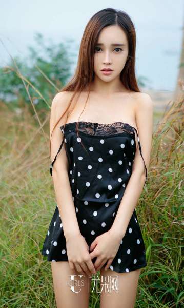 艾小青~大海边上的小精灵 写真套图
