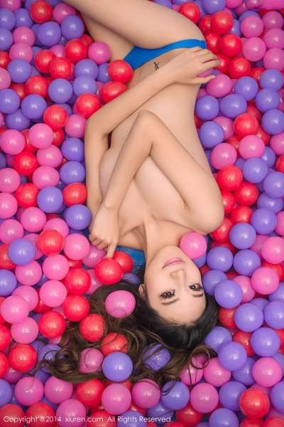 美女Cassie-唯美大胆摄影写真~~