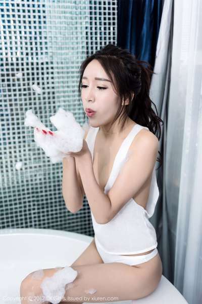 美腿模特@欧尼anne 第二套写真图片
