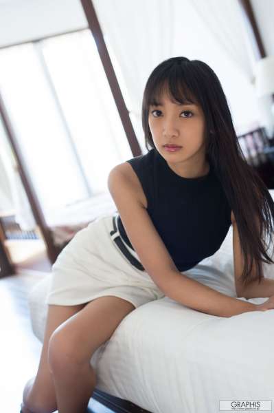 Tsujimoto 辻本杏 - Oriental Lily