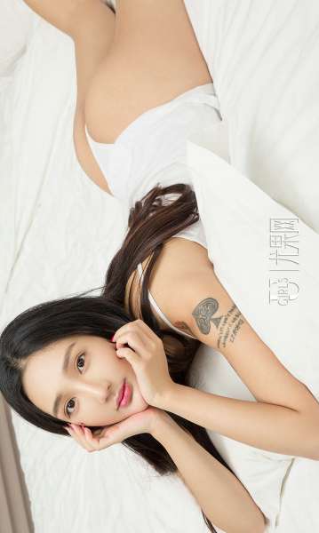 唐璐美女 -  在璐上