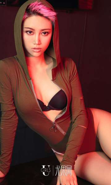 Amanda - 酷爽辣妹 写真套图