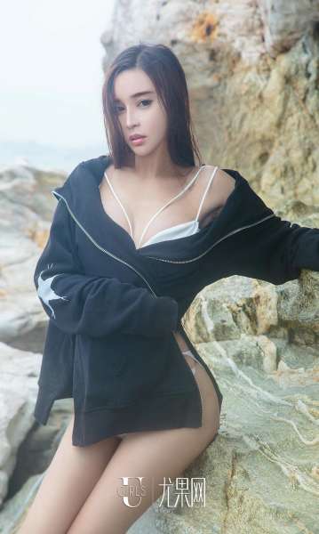 美女艾小青 - 大海边上的小精灵 写真套图