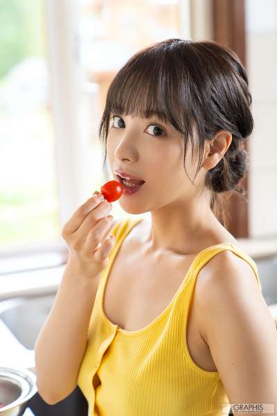 丰乳翘臀美女诱惑