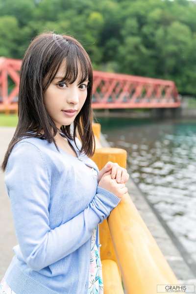 丰乳翘臀美女诱惑