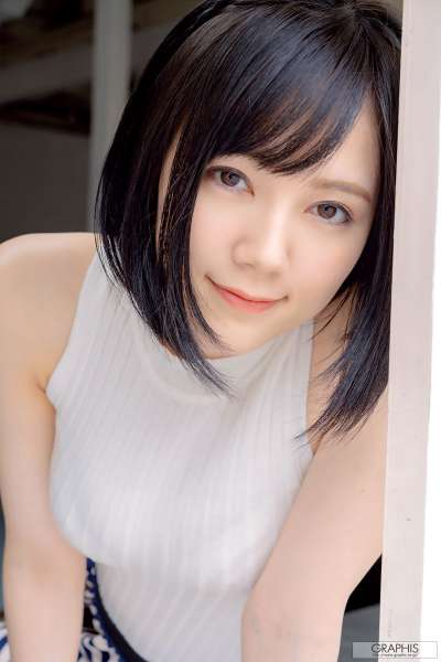 翘臀美女~凉森玲梦