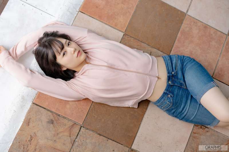 翘臀美女~凉森玲梦