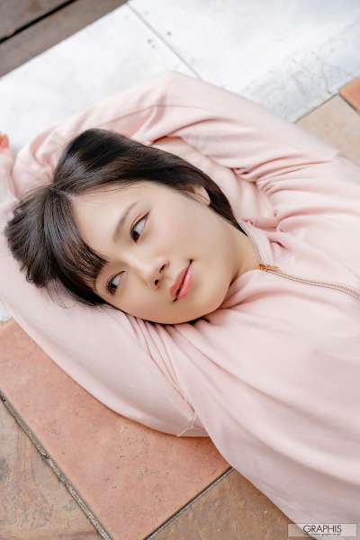 翘臀美女~凉森玲梦