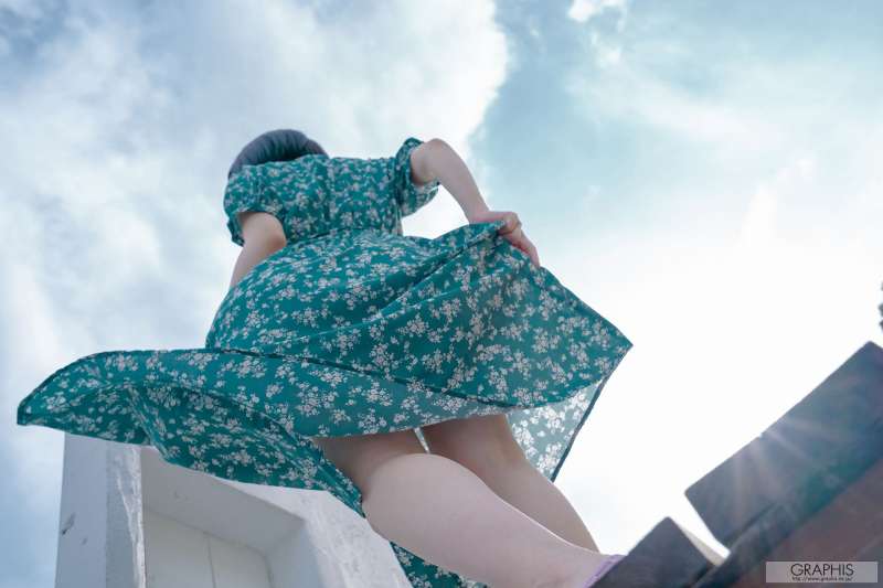 翘臀美女~凉森玲梦