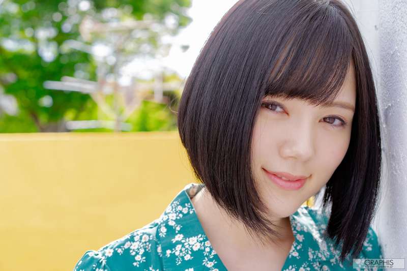 翘臀美女~凉森玲梦