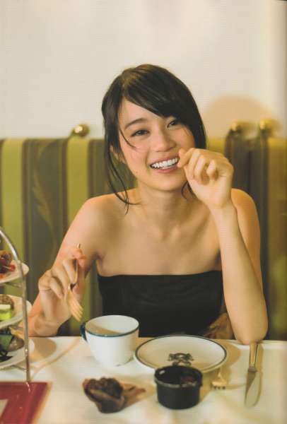 日本美女生田絵梨花1st写真集