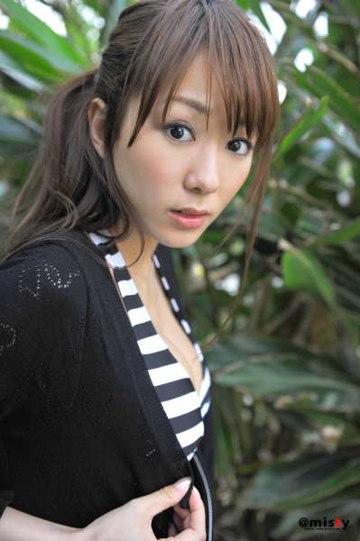 清水ゆう子-街拍+泳装+湿身套图