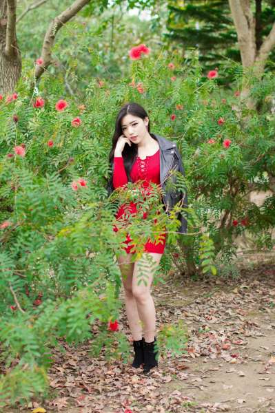 [台湾美女] 谢立琪 - 大安森林公園写真