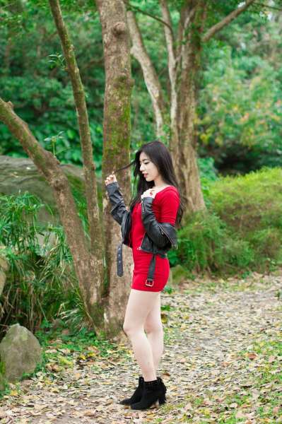 [台湾美女] 谢立琪 - 大安森林公園写真