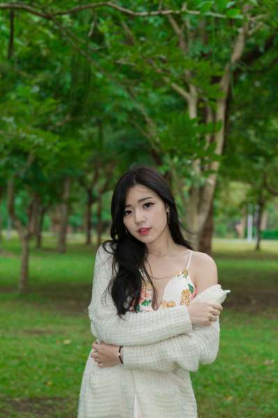 [台湾美女] 谢立琪 - 大安森林公園写真