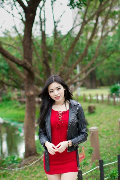 [台湾美女] 谢立琪 - 大安森林公園写真
