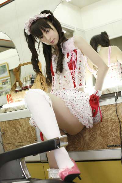 秋山莉奈~翘臀女优