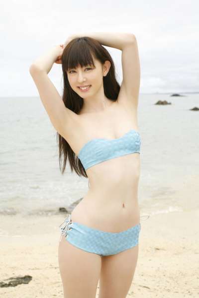 秋山莉奈~翘臀女优