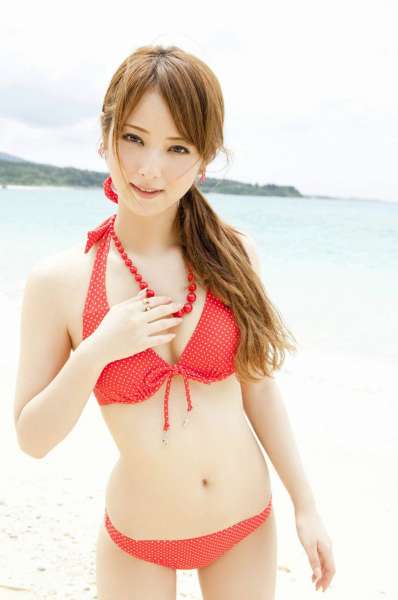 日本性感女郎娇小迷人