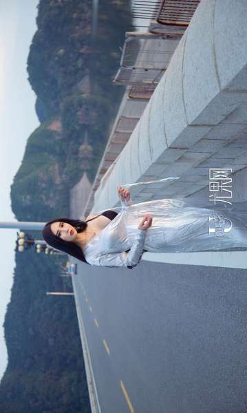 艾霓莎 - 心花路放 清纯可爱写真套图