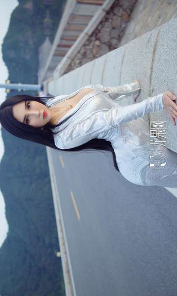 艾霓莎 - 心花路放 清纯可爱写真套图