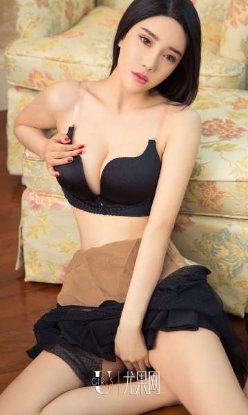 张奇 - 奇点 巨乳写真图片