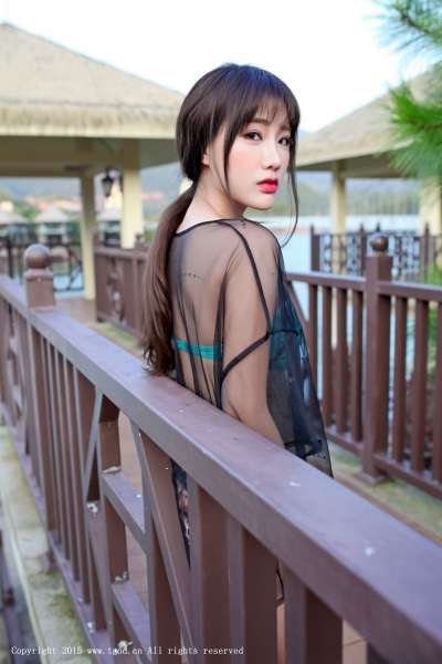 朱若慕 《云曼旅拍写真》 第一刊