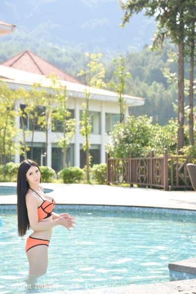 《云曼旅拍写真》 性感美女顾欣怡 第一刊