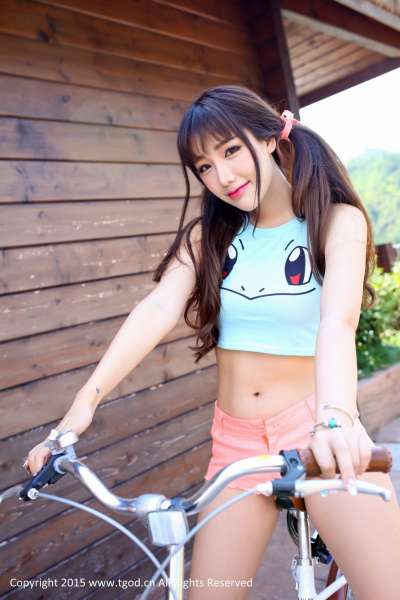 《云曼旅拍》 长腿美女朱若慕Akiki 第三刊写真