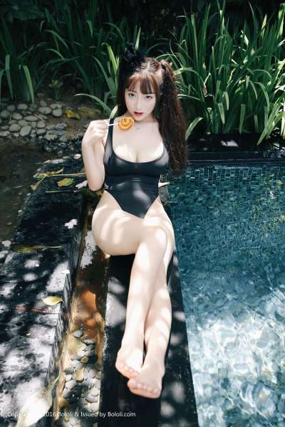 芒果柯柯 - G奶的贴面诱惑 写真