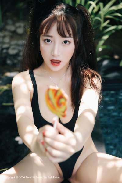 芒果柯柯 - G奶的贴面诱惑 写真