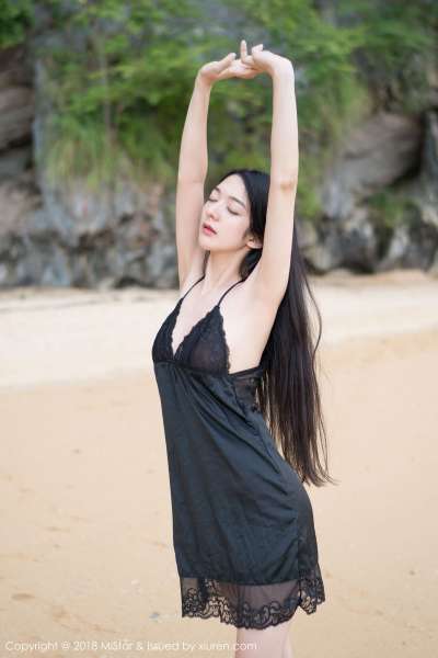 女神@小热巴甲米旅拍第三套迷人诱惑写真图集
