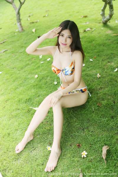 绮里嘉ula-三亚旅拍巨乳诱惑第5套写真集
