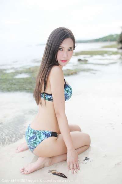 巨乳女神@绮里嘉ula复出第二套写真集