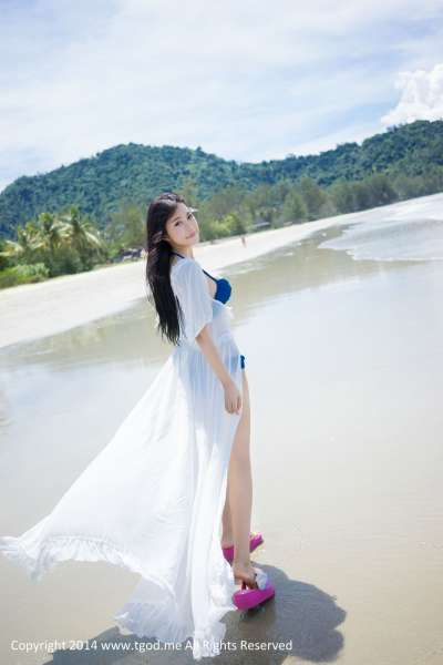 绮里嘉Ula《沙滩仙子》沙巴旅拍美图写真