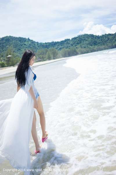 绮里嘉Ula《沙滩仙子》沙巴旅拍美图写真