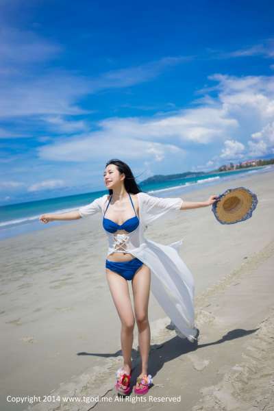 绮里嘉Ula《沙滩仙子》沙巴旅拍美图写真