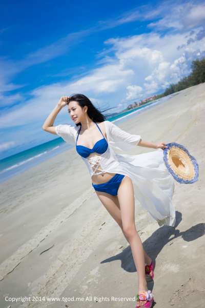 绮里嘉Ula《沙滩仙子》沙巴旅拍美图写真
