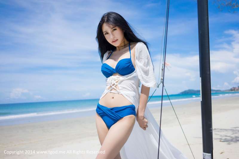 绮里嘉Ula《沙滩仙子》沙巴旅拍美图写真