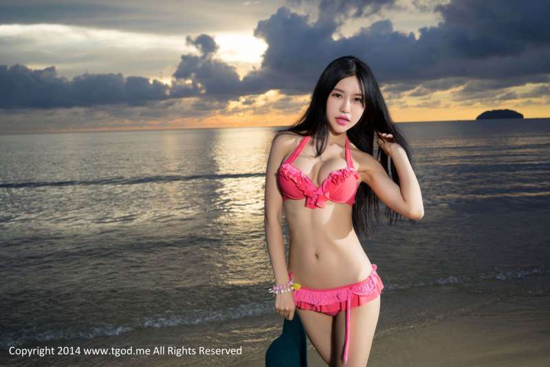 绮里嘉Ula《沙滩仙子》沙巴旅拍美图写真