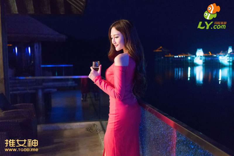 王明明-《女神去哪儿》长腿美女写真美图第九期