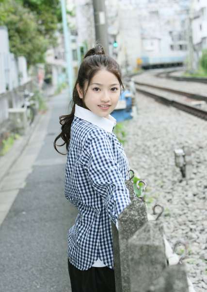 Emika Sagesaka 提坂笑加[20P]
