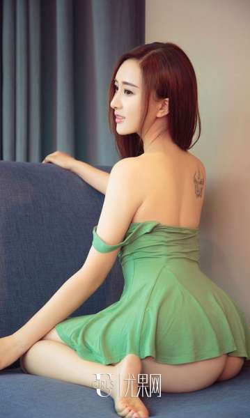 小甜心 - 甜妞出击迷人美图