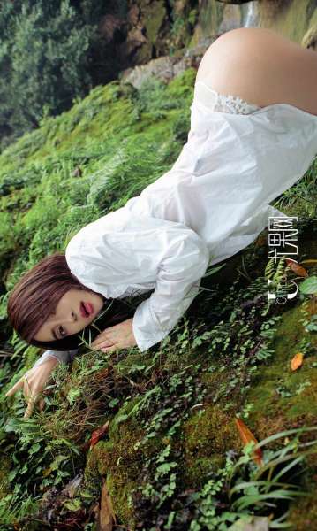 武一瑾萱 - 翘臀美女风光乍泄