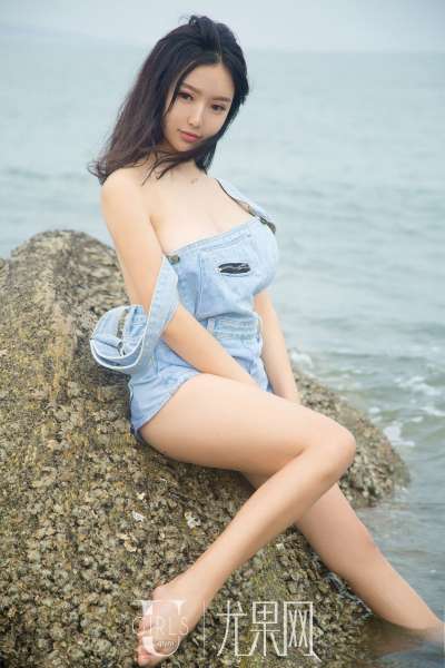 倪叶藤、艾小青 - 风从海边来诱惑图集