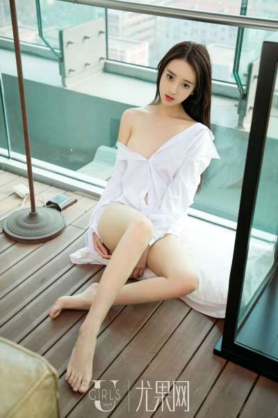 李宝儿 长腿美女写真套图
