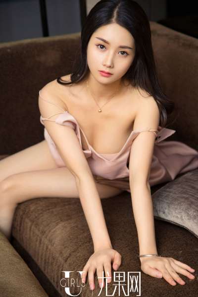 赵颖儿 性感美女写真套图