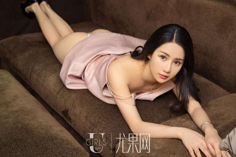 赵颖儿 性感美女写真套图