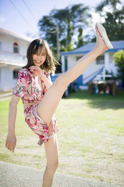 鈴木友菜 - 「なんだこりゃ、天使すぎる！」天使女优诱惑图集